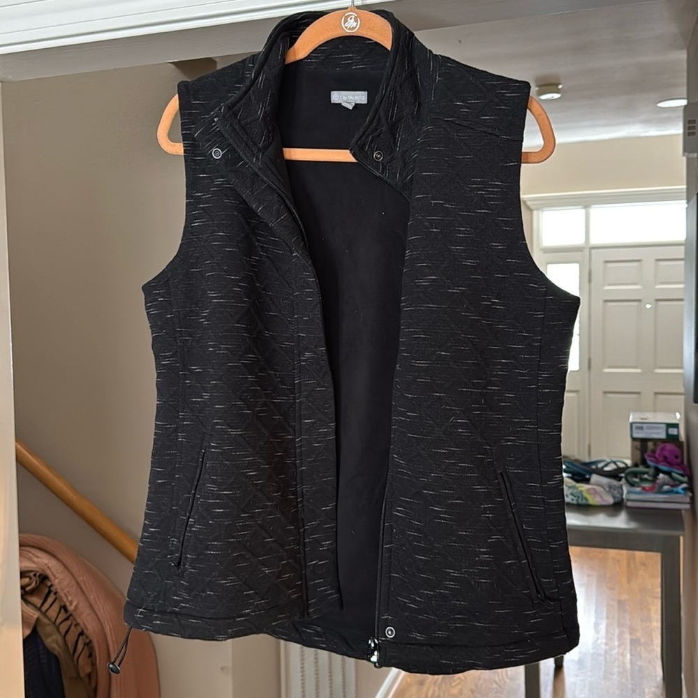 T by Talbots soft patterned fleece lined vest size medium